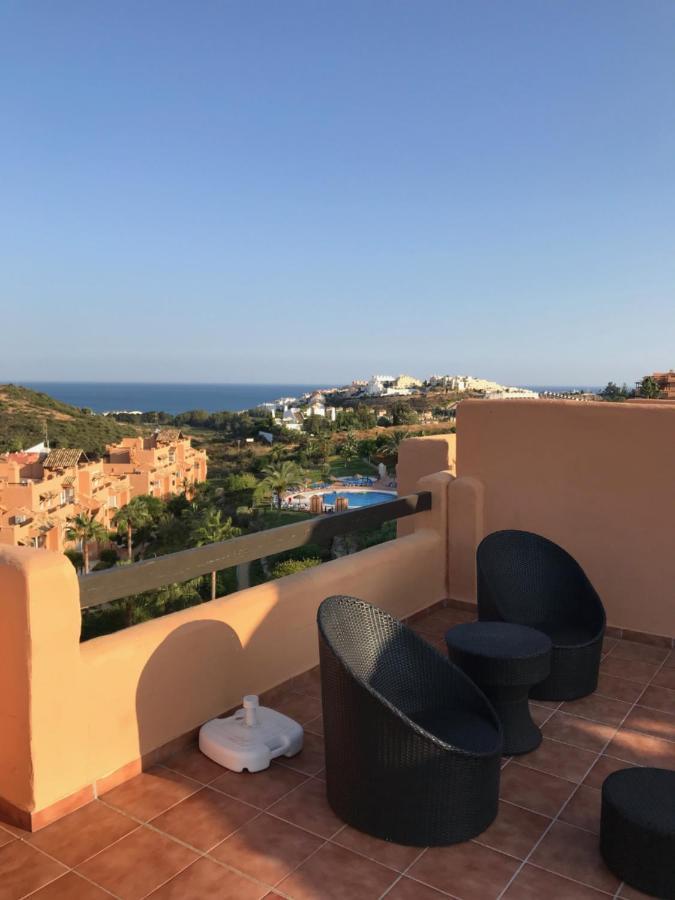 Penthouse, Casares Del Sol, Malaga Apartment Екстериор снимка